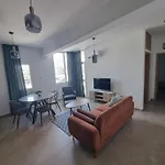 Kings Apartment