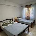 Seaview Apartment With Garden & Pool