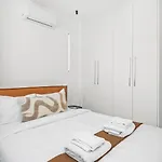 Universal Residences E III Apartments