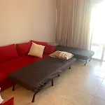 Newly Renovated- Regina Gardens 1, Venus Beach 500 M, Sea&Sunsets View, License Ooo7141