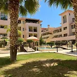 Queens Gardens Paradise Vip, Pool, Mall, Sea