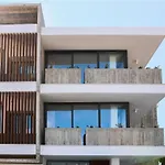 Avenue 103 3 Bed