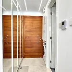 The Ocean - Luxury Apartment At The Harbor