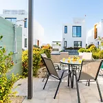 Villa Laurus 2 By Ezoria Villas