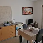 Pari Holiday Apartments