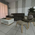 Anthea Gardens - Cosy Condo