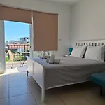 Apartment In Kato Pafos & 10 Min To Venus Beach