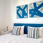 Forest 402 2 Bed
