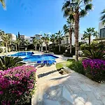 Beautiful House Near Venus Beach