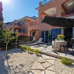 Limnaria Gardens Classic