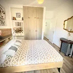 Ibiscus Apt With Pool, Walk To Beach, Harbour,Kato Paphos