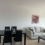 Elysia Park - 2 Bed Seaview Apt
