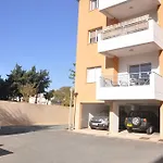 Helena Apartment