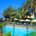 Andries Apartments