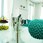 Wavebreeze Villas