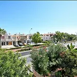 Newly Renovated Apartment In Tourist Area