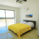 Villa Toscano