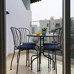 Phaedrus Living: Seaside Luxury Flat Lighthouse 68