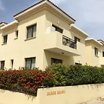 Faros Beach Apartment