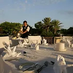 Avanti Hotel