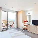 Blue Lagoon Kosher Hotel
