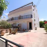 The Paradise Townhouses By Taimoura