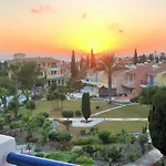 Regina Gardens, Phase 1 (Sea View)