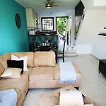 Tedy\'S Townhouse-Margarita Gardens
