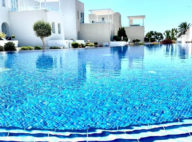 Wavebreeze Villas