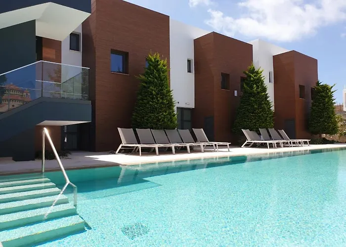 Victoria Suites