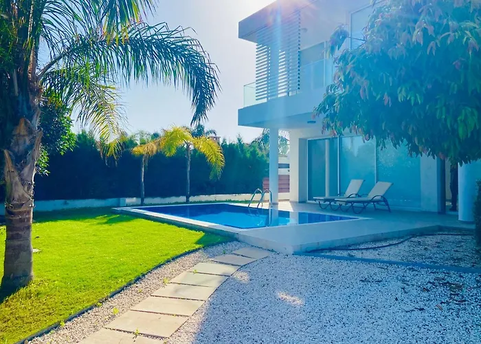 Iasonas Villas Coral Bay