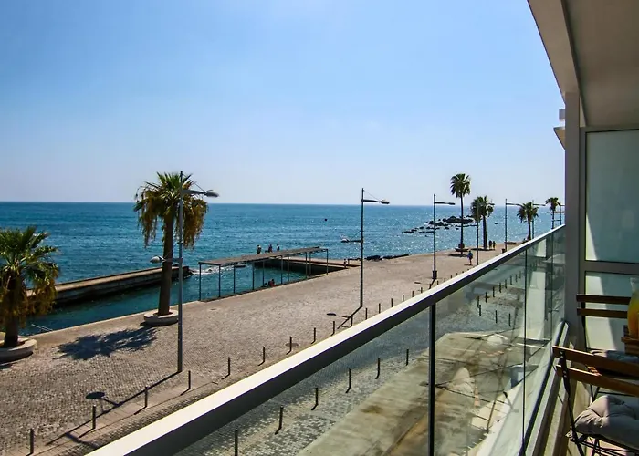 Phaedrus Living: Seaview Emerald Flat Lighthouse 48