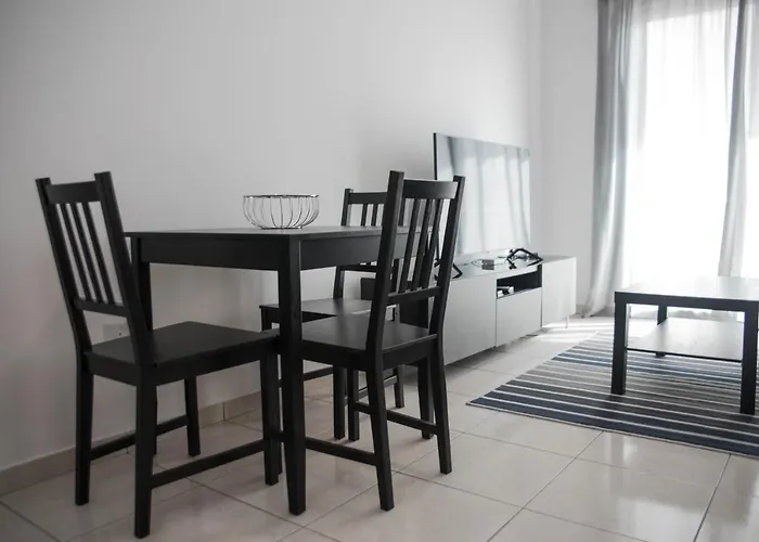 Renovated One Bedroom Apartment In Paphos With Pool