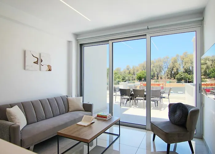 Phaedrus Living