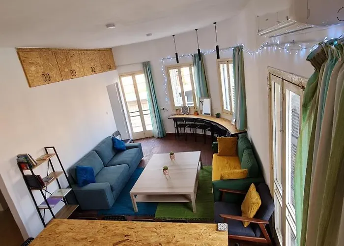 Bee Hostel Paphos