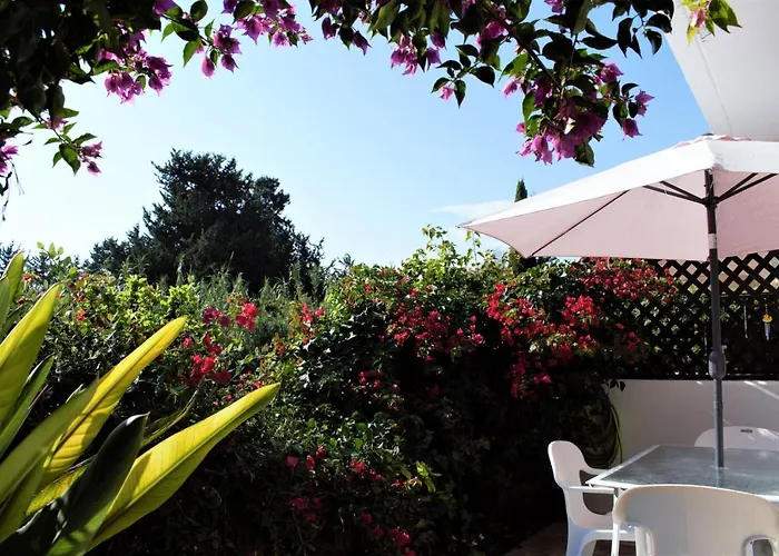 Townhouse In Paradise Gardens