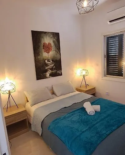 Luxury Apartment In Light House Beach
