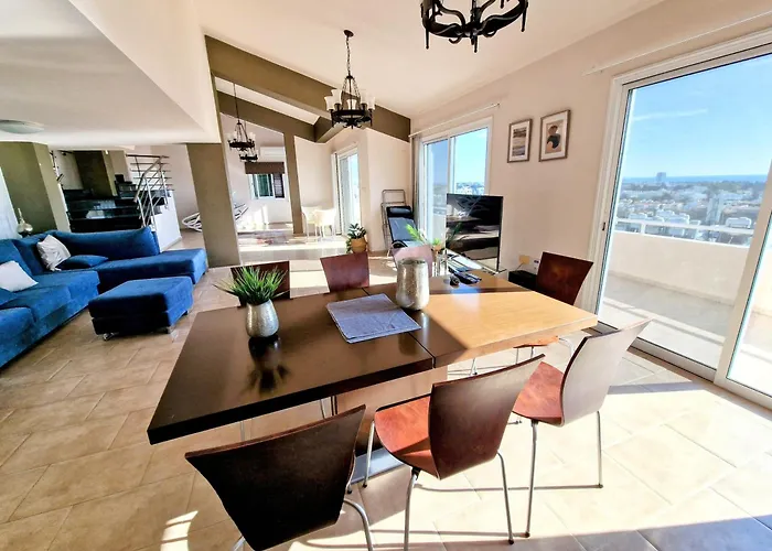 Paphos Central Penthouse