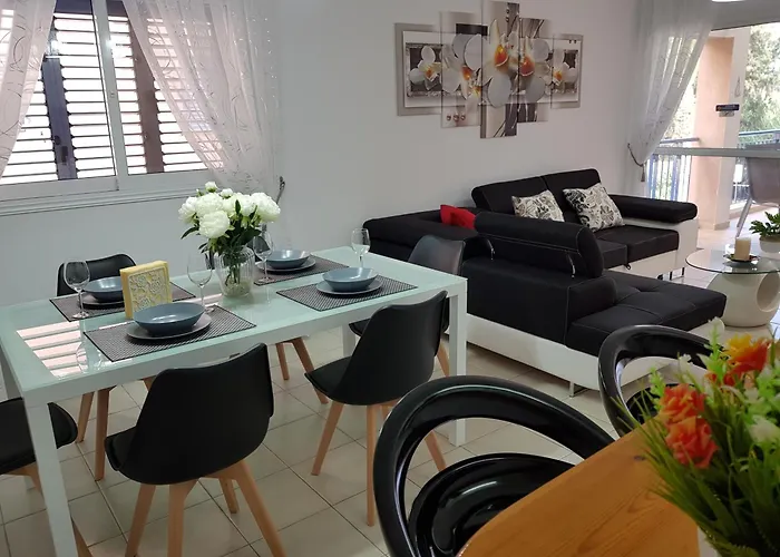 Paradise Gardens IV 2 Bd Amazing Apartment