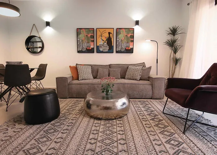 Phaedrus Living Queens Gardens Luxury Arthouse