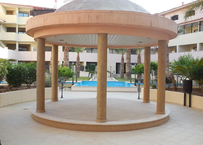 1 Bedroom Luxury Apartment In Secure Gated Complex With Large Shared Pool