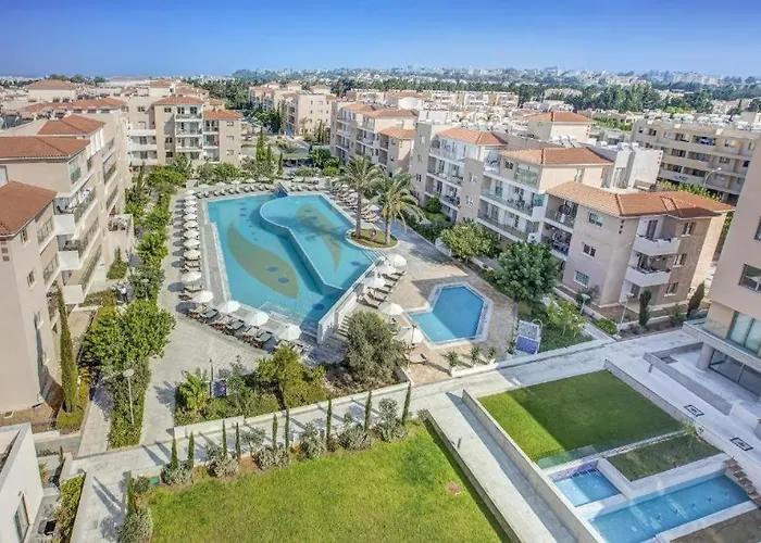 Elysia Park Apartments