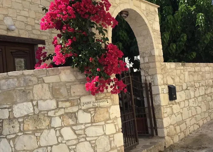 Salamiou Stone House