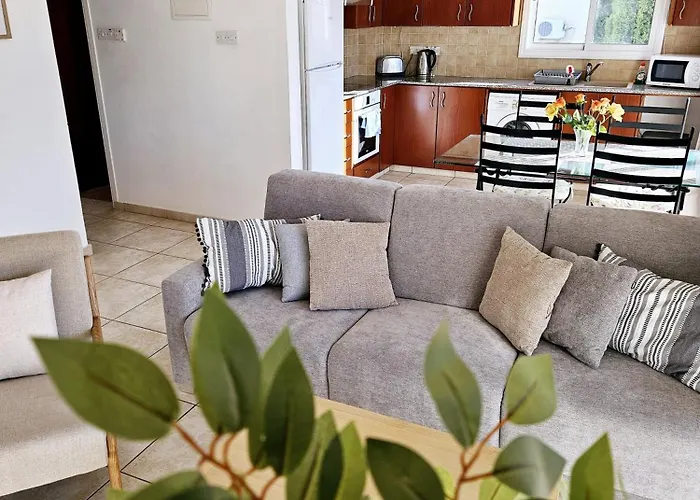 The Brightstay Paphos, 2 Bed Apt, Paphos Riviera, Universal
