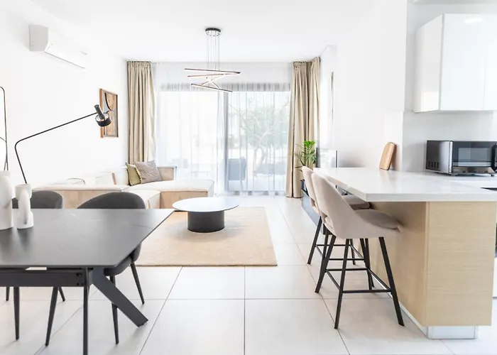Oasis Park Apartments