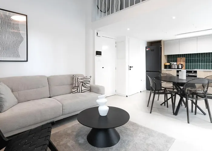 Nilea Court III Apartments