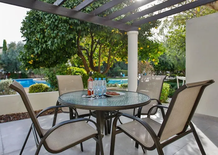 Stunning & Cosy, Direct Pool Access, 2Br, With Private Patio! Serenity Townhouse