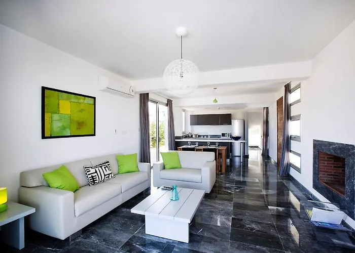 Paradise Cove Luxurious Beach Villas Turquoise 2 Bedroom Villa