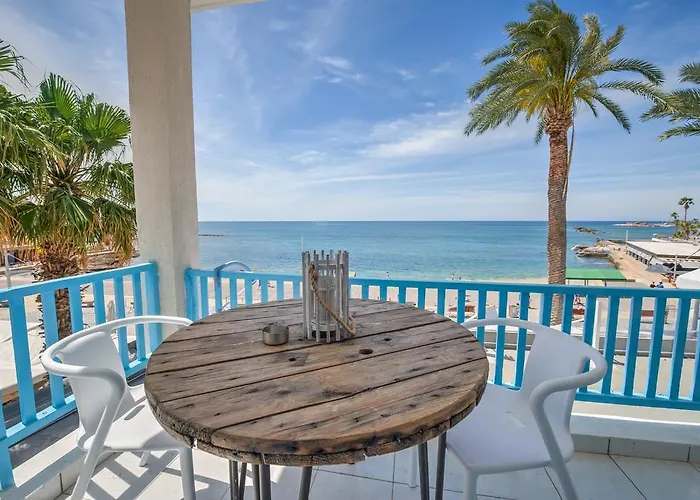 Meltemi Holiday Apartments