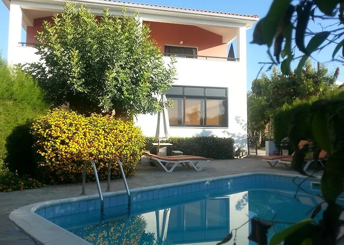 Kissonerga Apartment